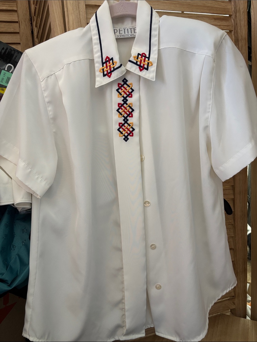Petite Sophisticate White Short-Sleeve Embroidered Button-Up Shirt 4P
